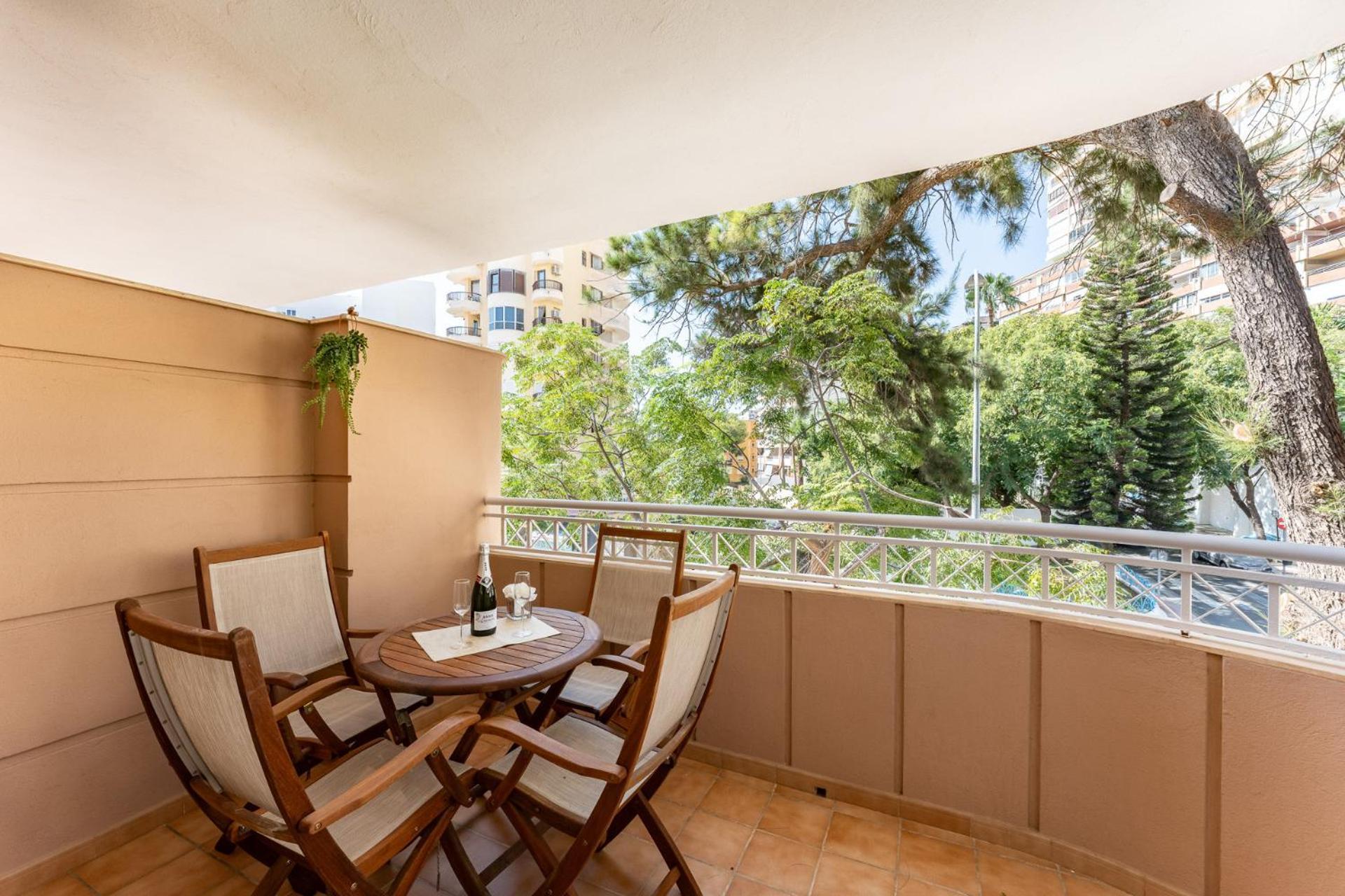 Malagasuite Costa Sol Oasis Torremolinos Kültér fotó